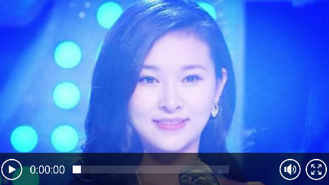 她貌美如花,却在汶川地震中失去了双腿与亲人,歌声感染全场!